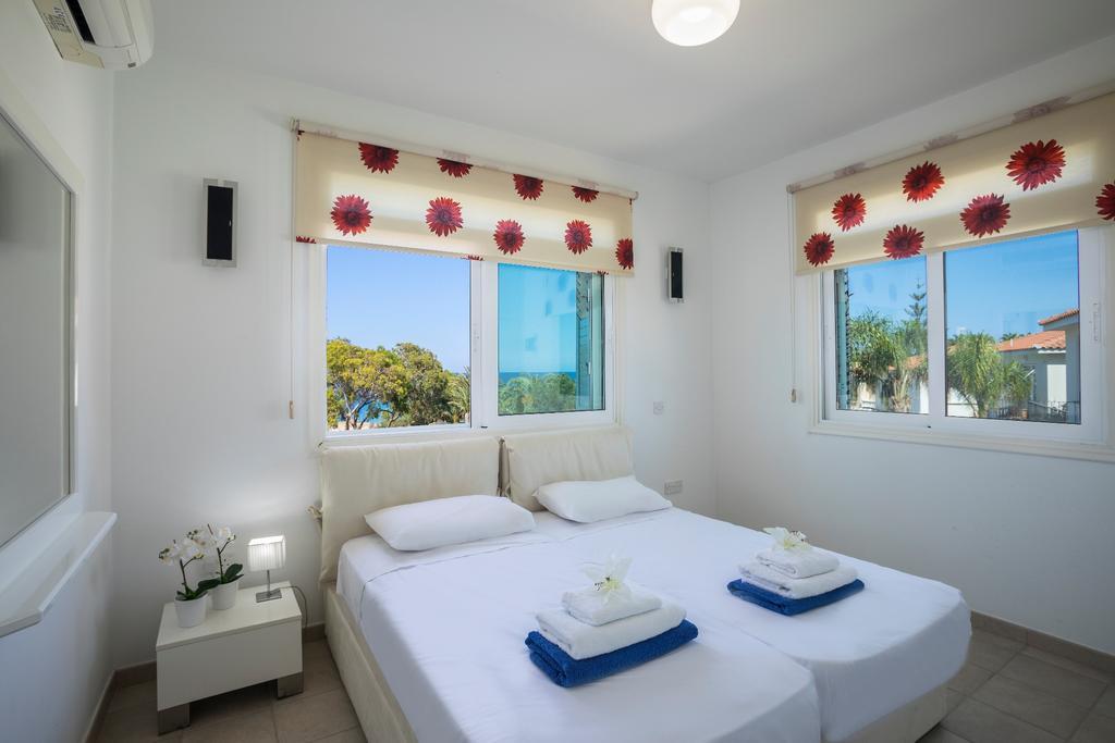 Villa Ricky Protaras Exterior photo